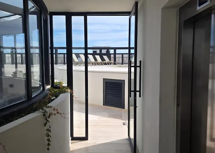 Heushaven Tuk Hacienda Roof Pool Padel